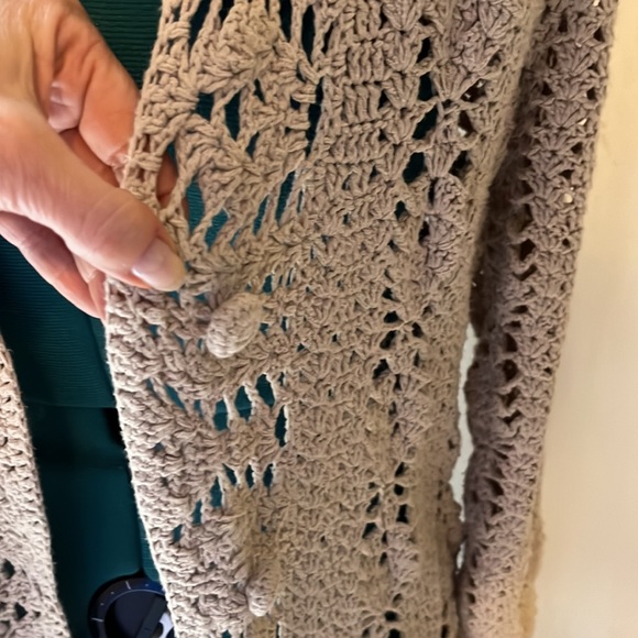 J.Jill creamy khaki crochet topper/sweater duster - Picture 4 of 7
